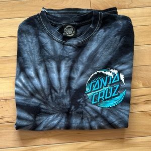 Santa Cruz black tie dye tshirt!